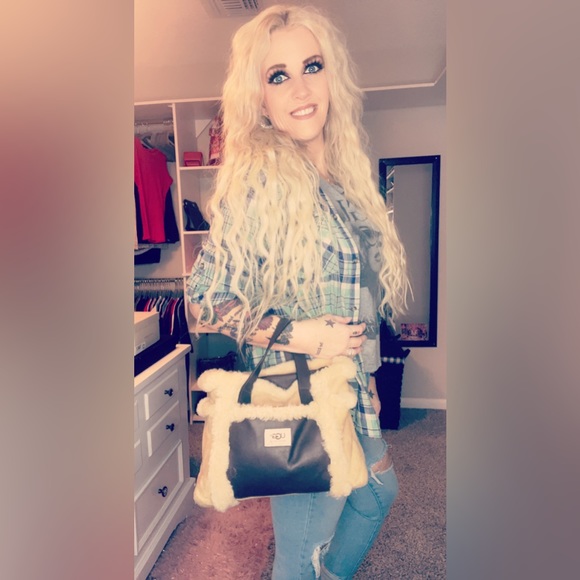 UGG Purse - Picture 8 of 17